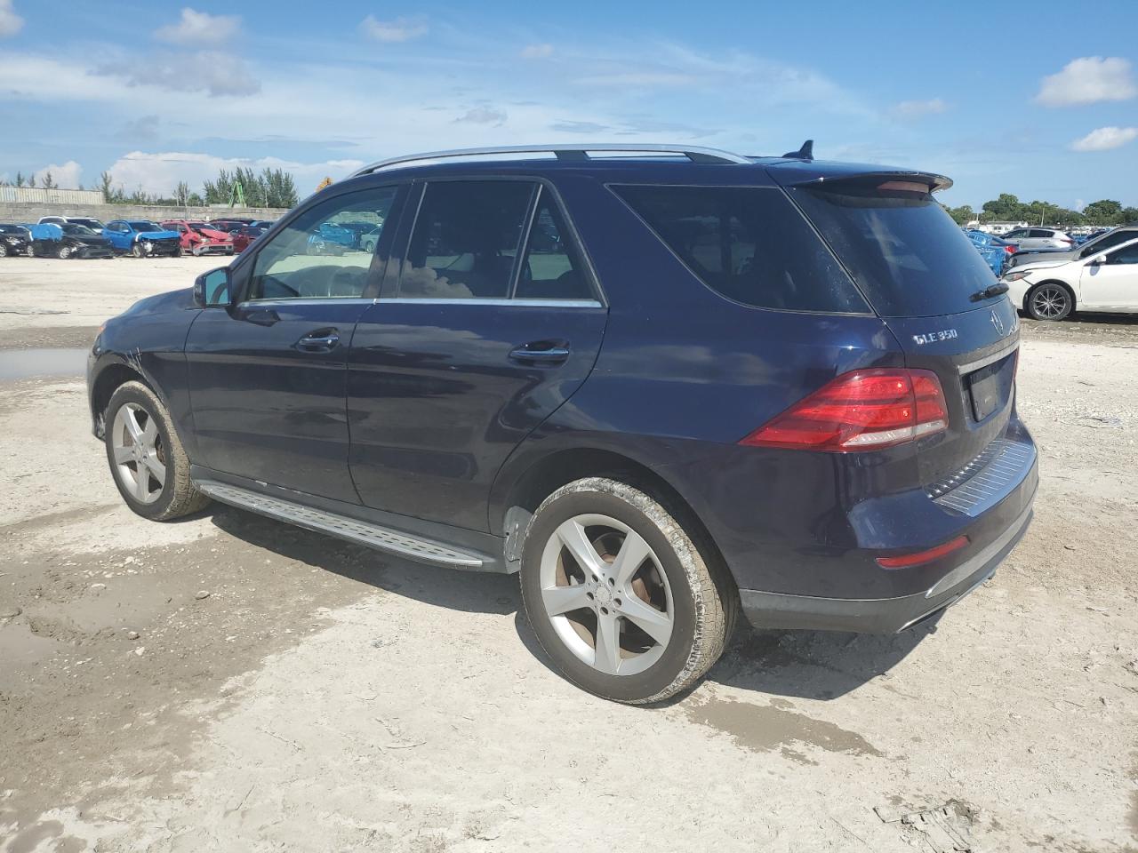 VIN 4JGDA5HB7GA739240 2016 MERCEDES-BENZ GLE-CLASS no.2