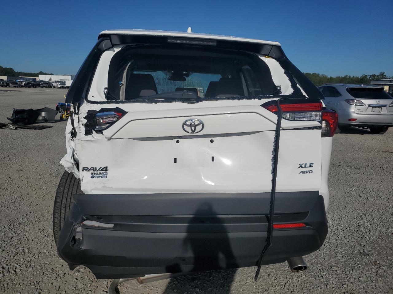 2T3P1RFV7PC377810 2023 Toyota Rav4 Xle