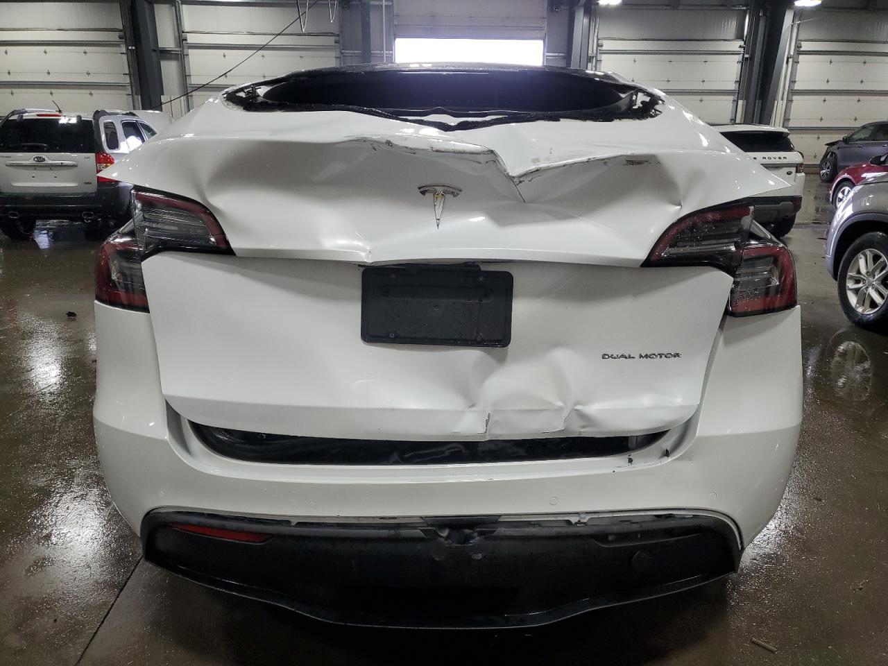 2020 Tesla Model Y VIN: 5YJYGDEF8LF002720 Lot: 74219424