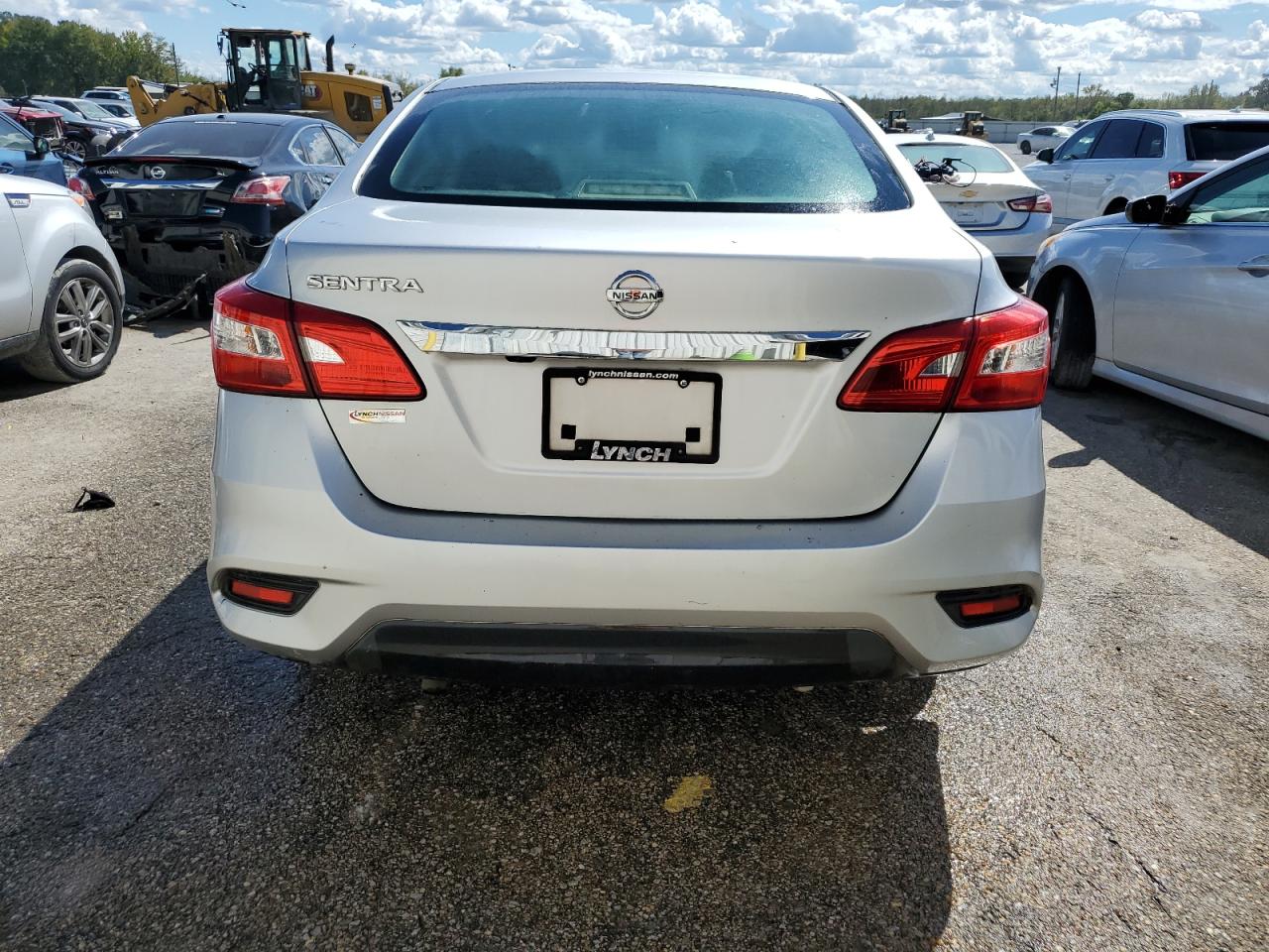 2019 Nissan Sentra - Image 6