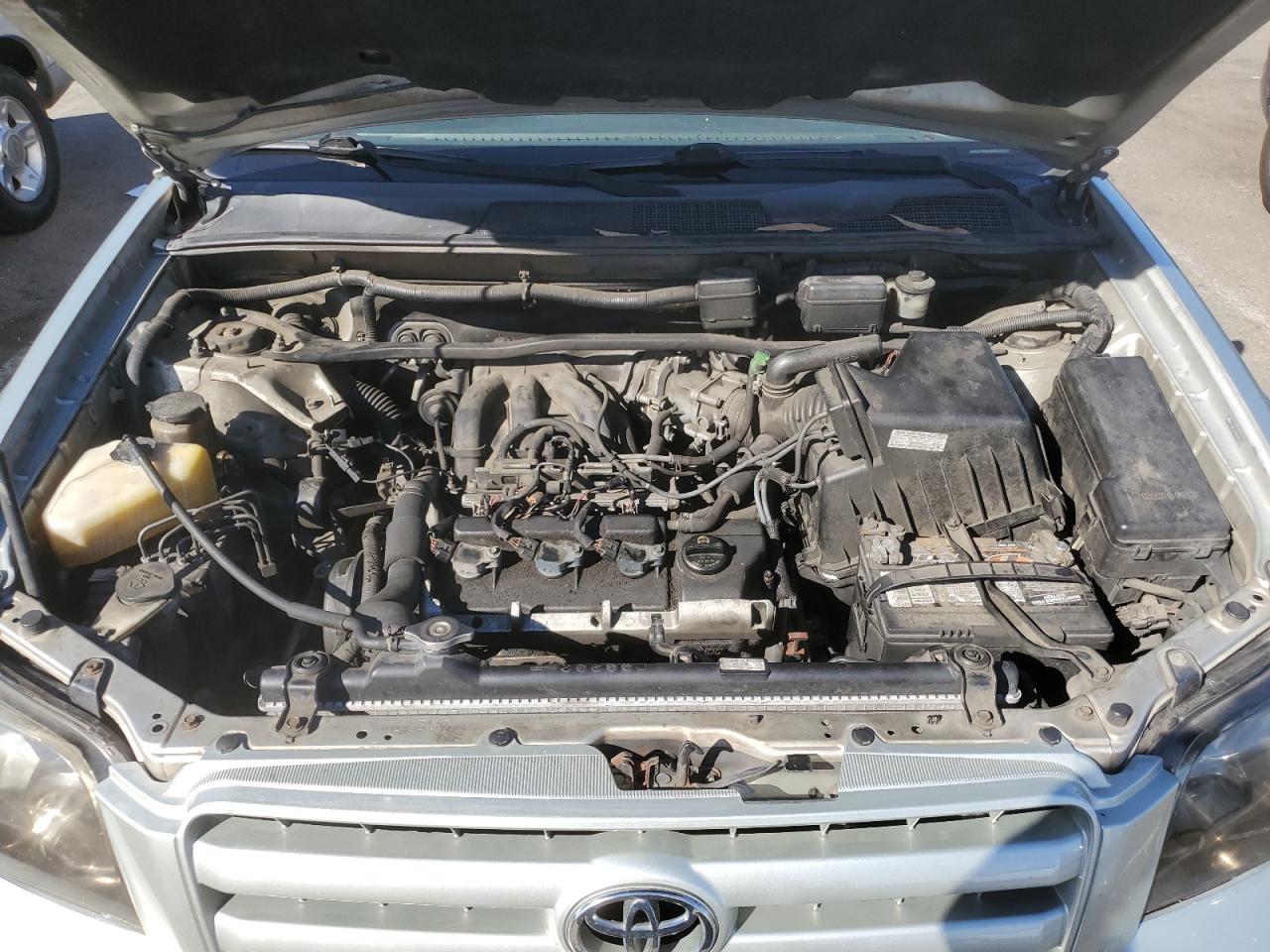 JTEDP21A950057543 2005 Toyota Highlander Limited