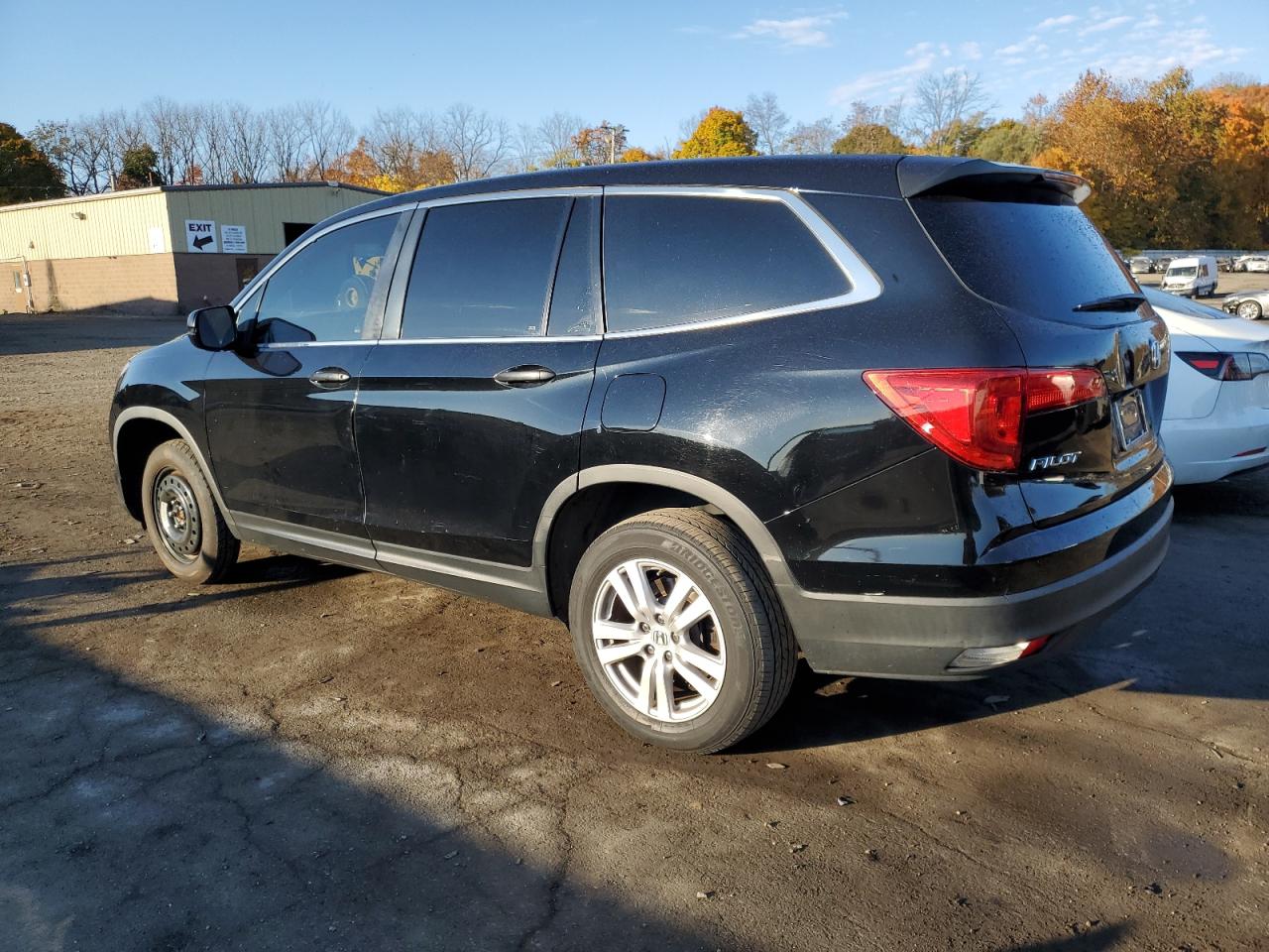 2018 Honda Pilot - Image 2