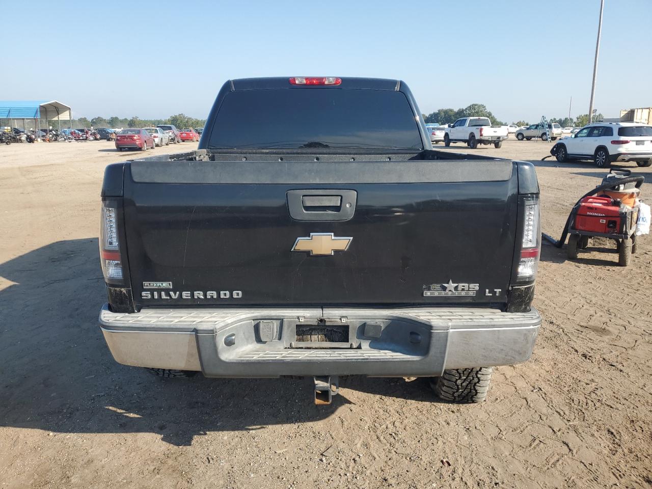 3GCPKSE36BG122741 2011 Chevrolet Silverado K1500 Lt