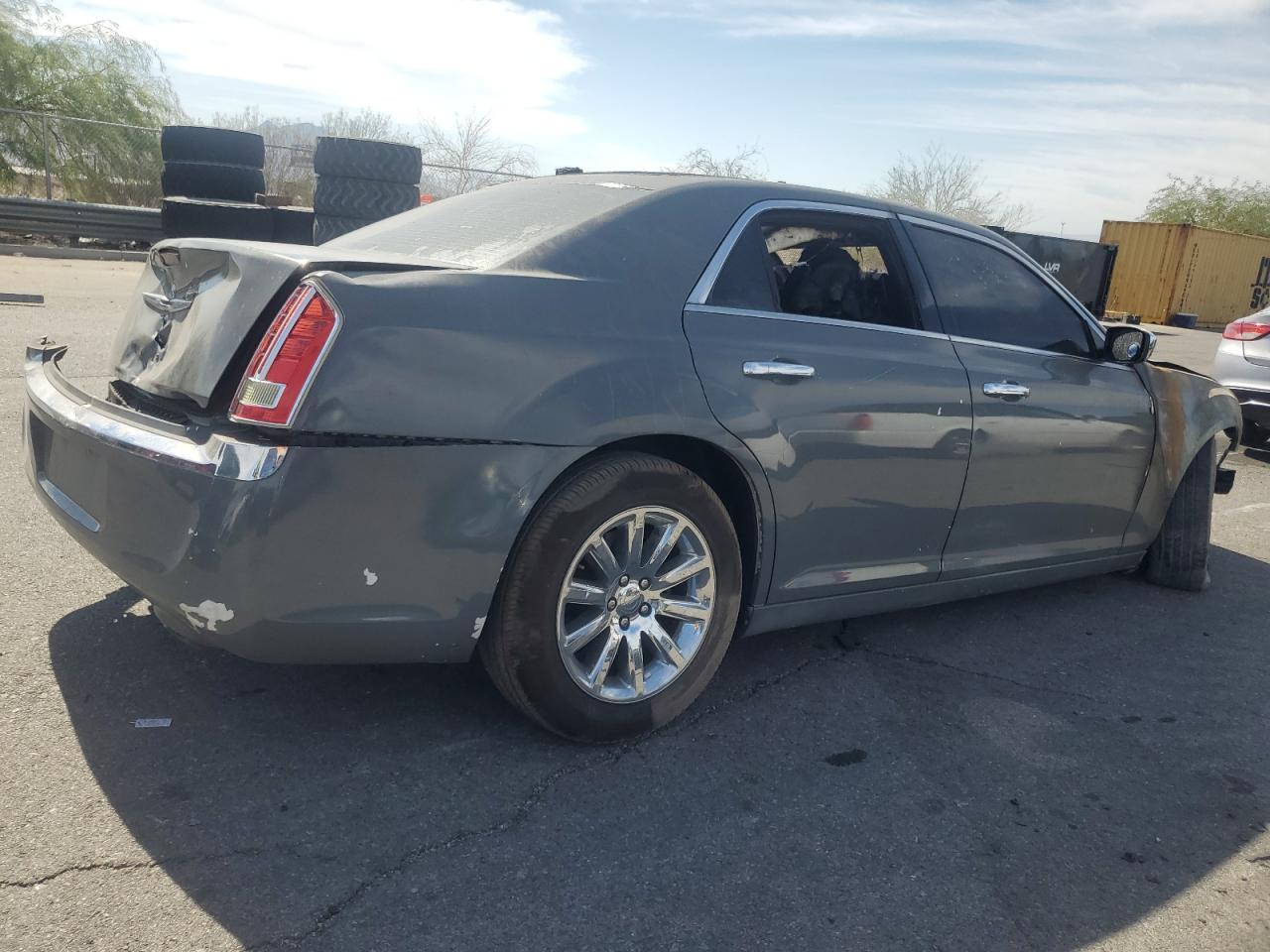2013 Chrysler 300 - Image 3