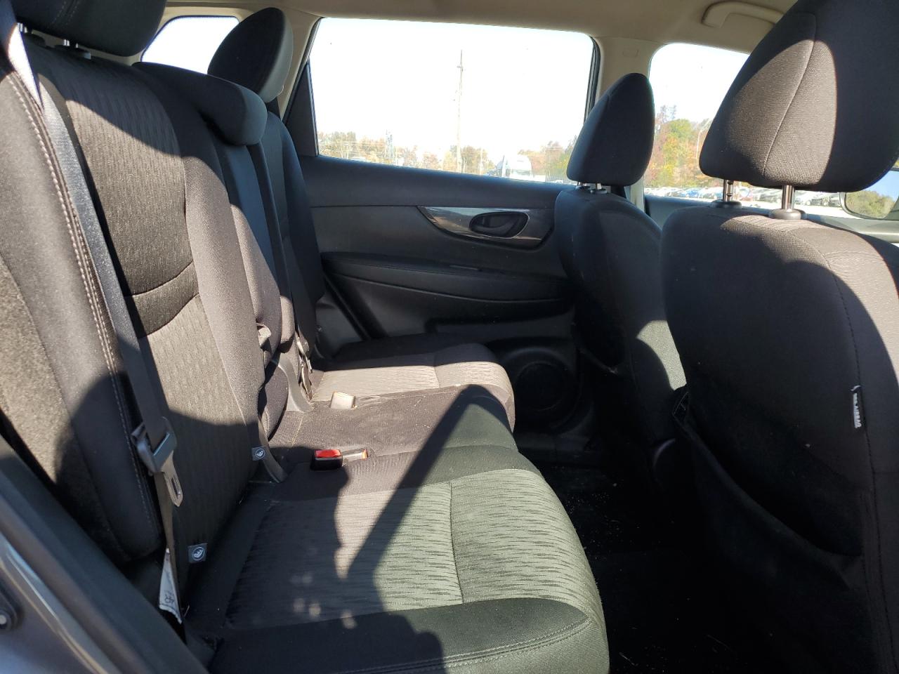 2020 Nissan Rogue - Image 11