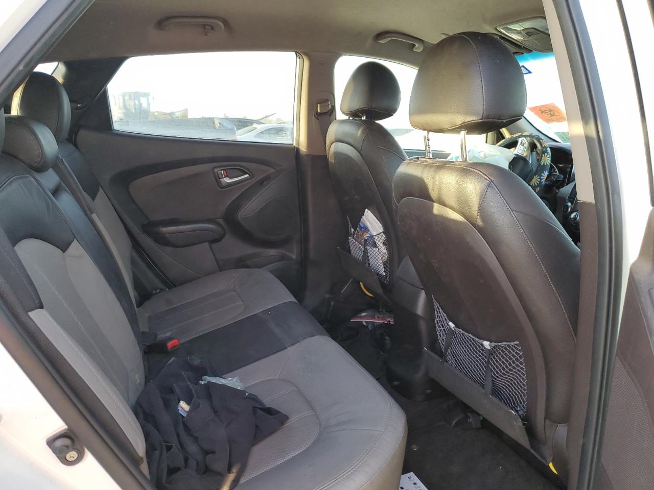 2012 Hyundai Tucson - Image 11