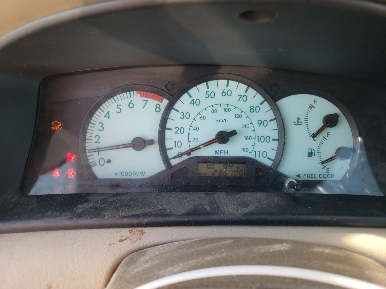 2004 Toyota Corolla - Image 9