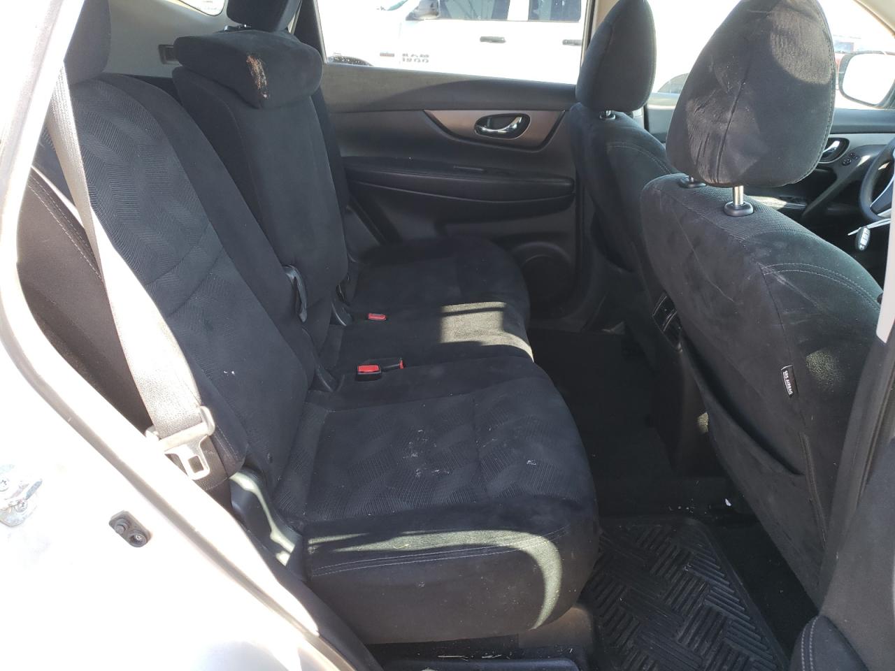2015 Nissan Rogue - Image 11