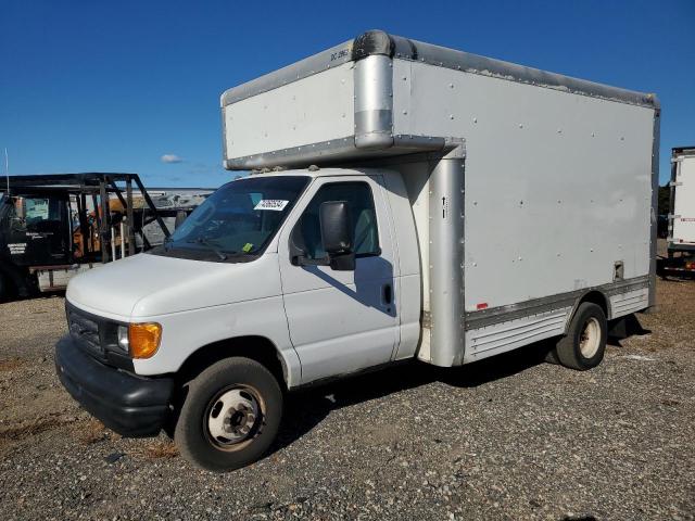 2006 Ford Econoline E450 Super Duty Cutaway Van