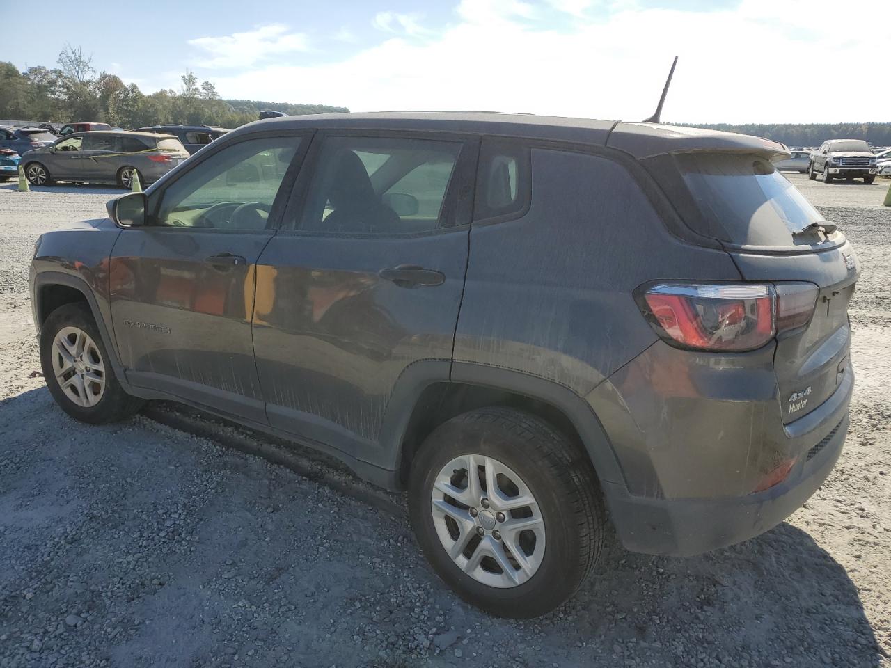 2018 Jeep Compass - Image 2