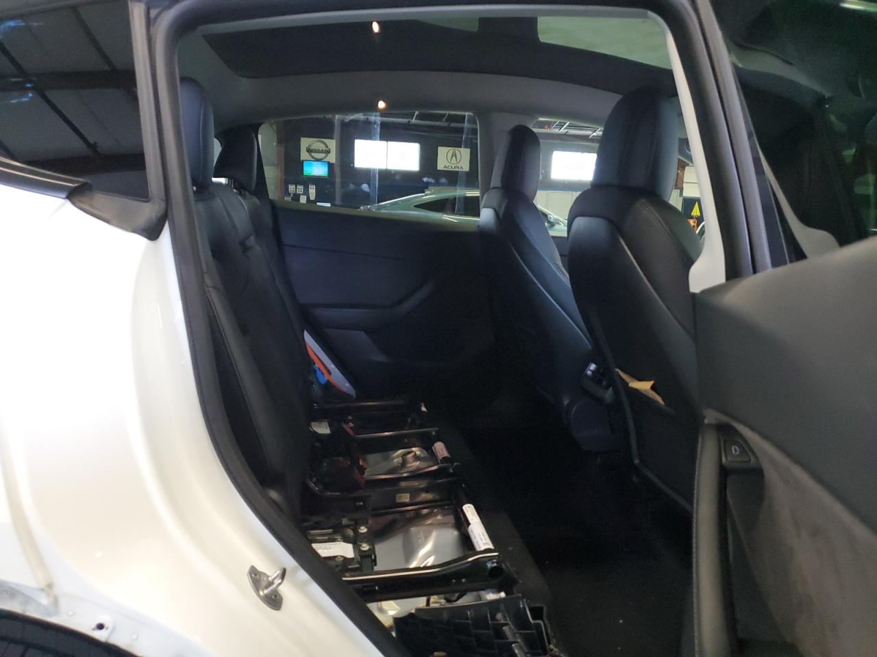 5YJYGDEE0MF181876 2021 Tesla Model Y