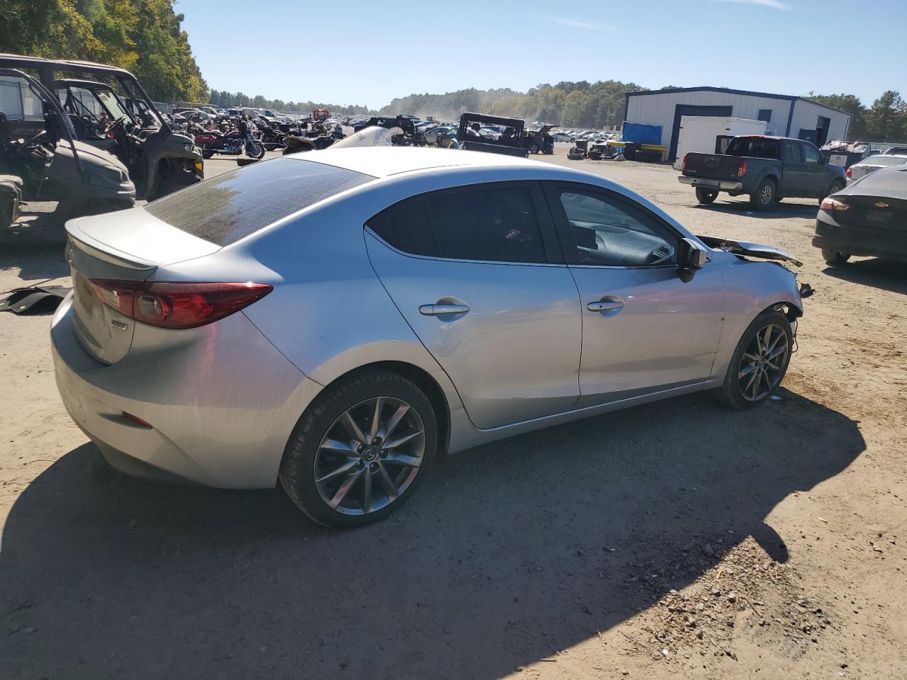 VIN 3MZBN1V30JM216963 2018 MAZDA 3 no.3