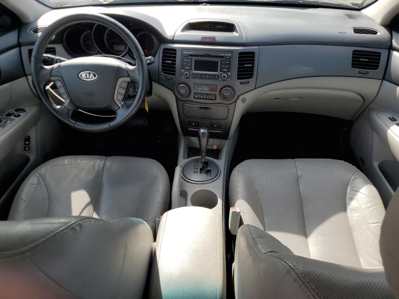 2010 Kia Optima - Image 8