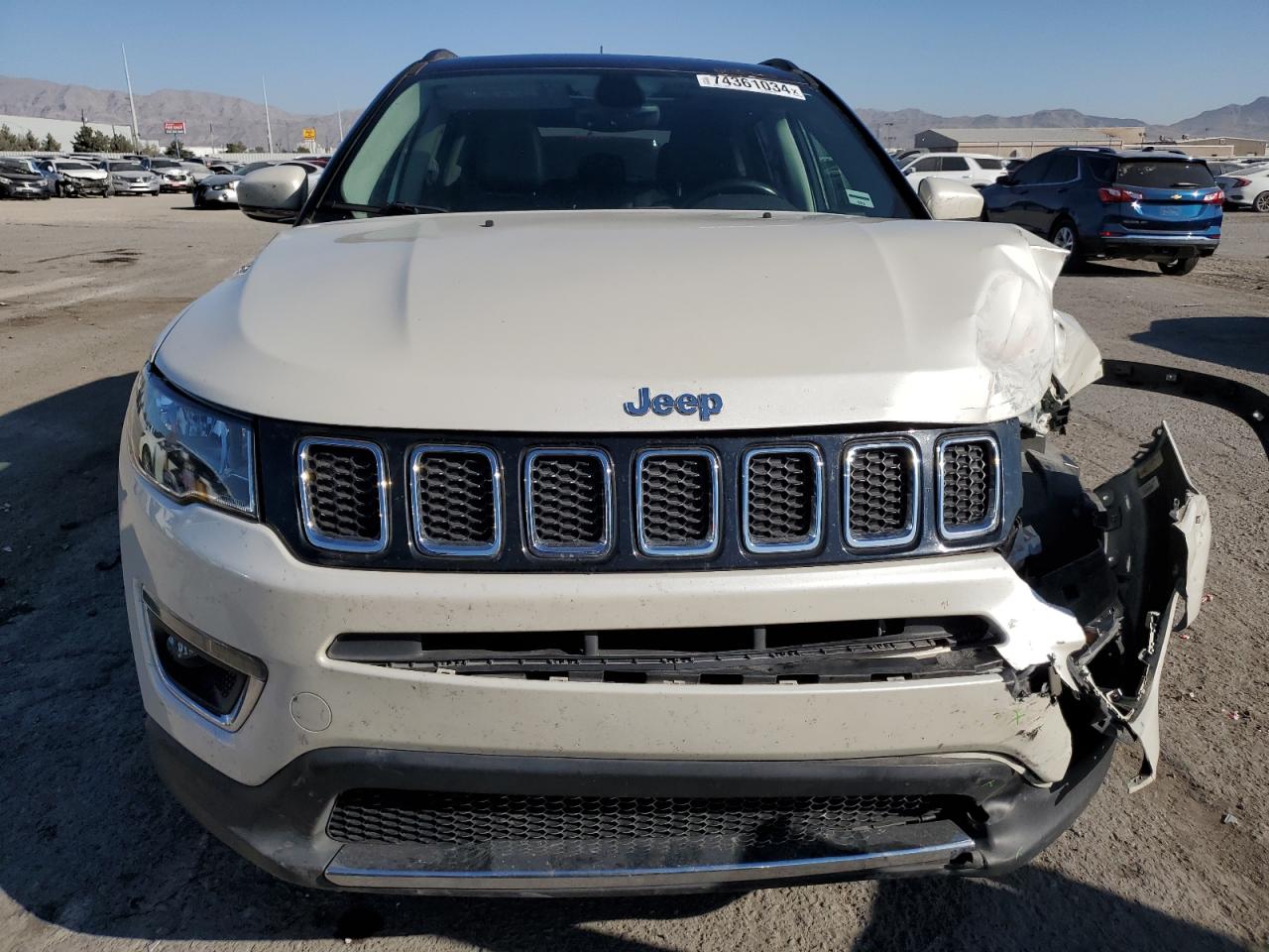 3C4NJDCB0JT264489 2018 Jeep Compass Limited