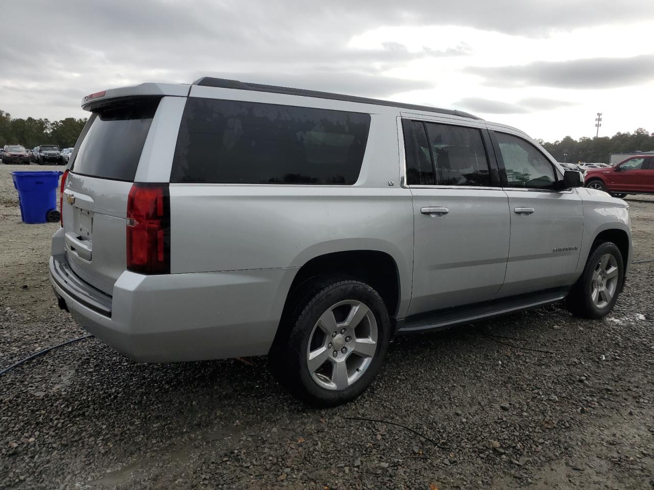 2018 Chevrolet Suburban - Image 3