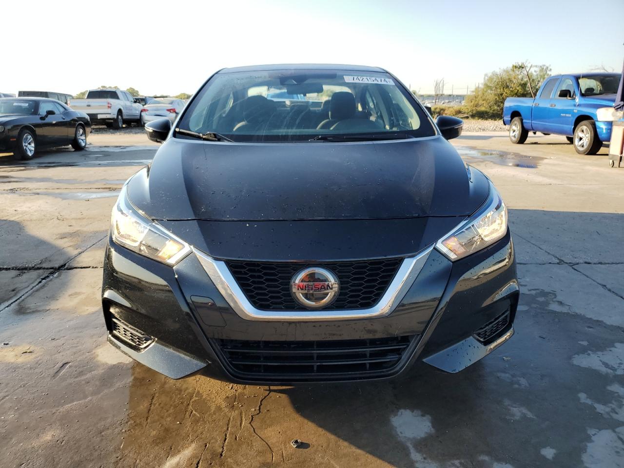 2021 Nissan Versa - Image 5