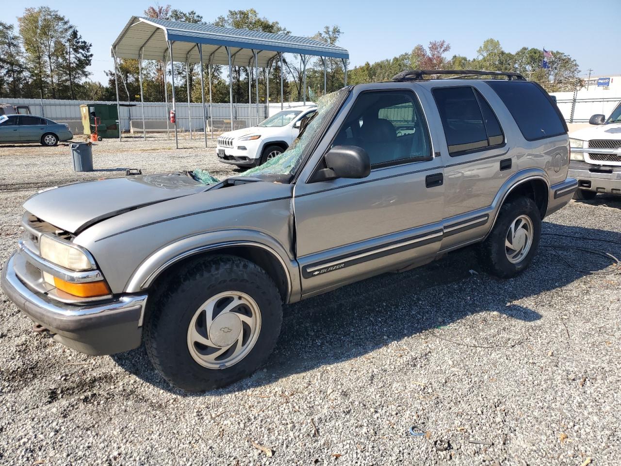 1999 Chevrolet Blazer - Image 1