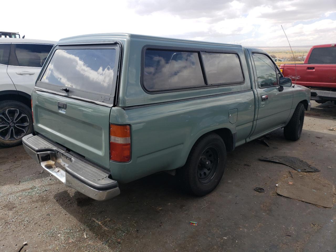 1995 Toyota Pickup - Image 3