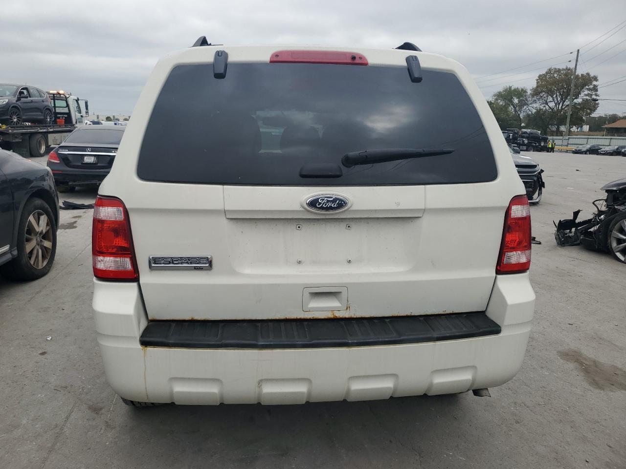 1FMCU9D7XBKB49192 2011 Ford Escape Xlt