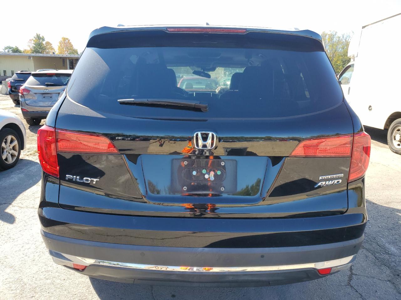 2017 Honda Pilot Touring VIN: 5FNYF6H93HB033479 Lot: 74989304