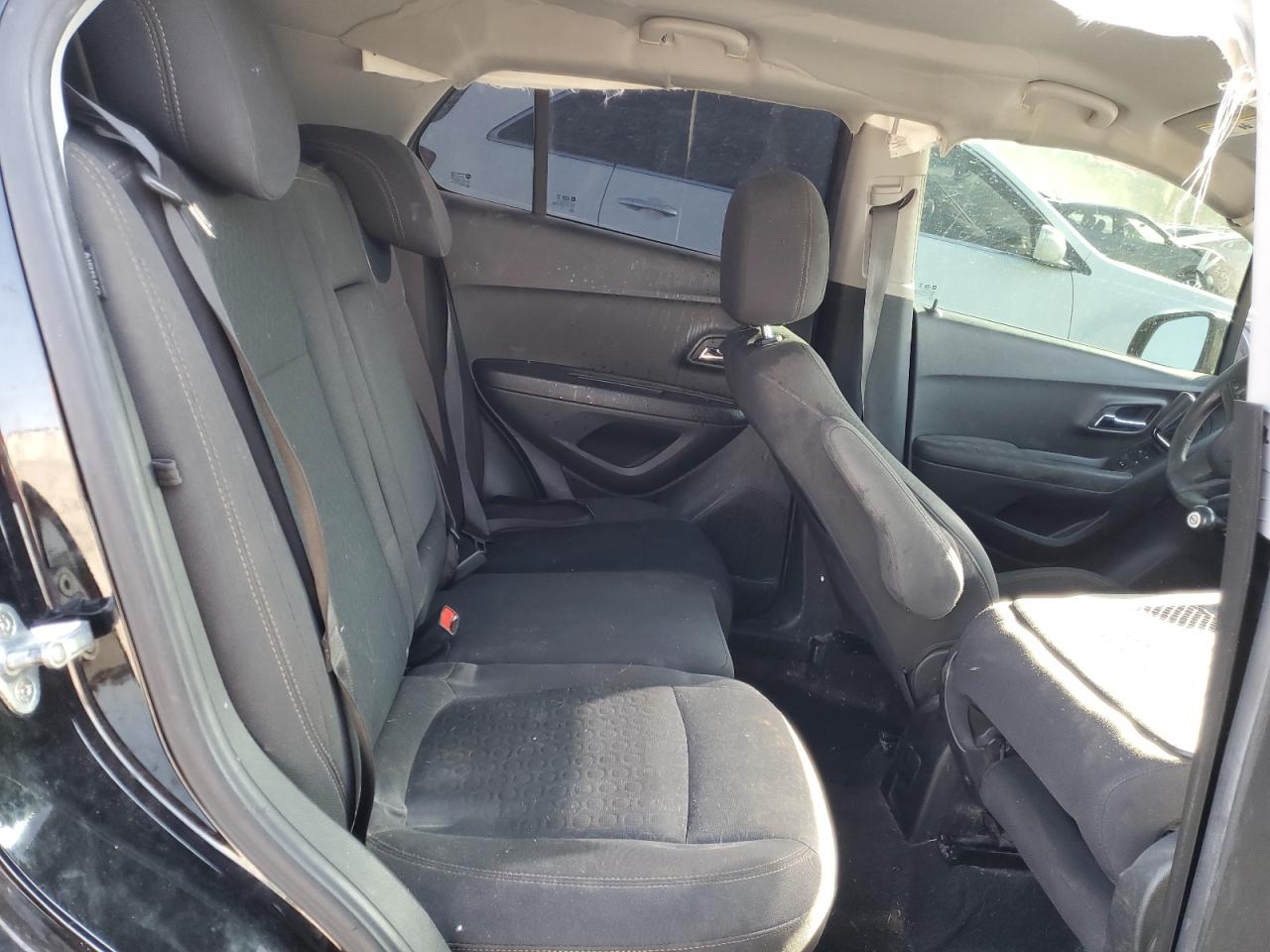 2020 Chevrolet Trax - Image 11