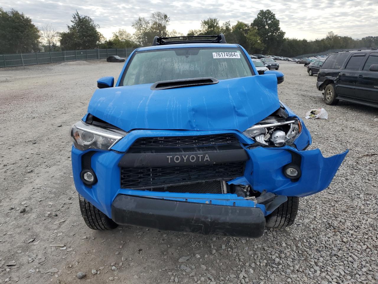 JTEBU5JR3K5690545 2019 Toyota 4Runner Sr5