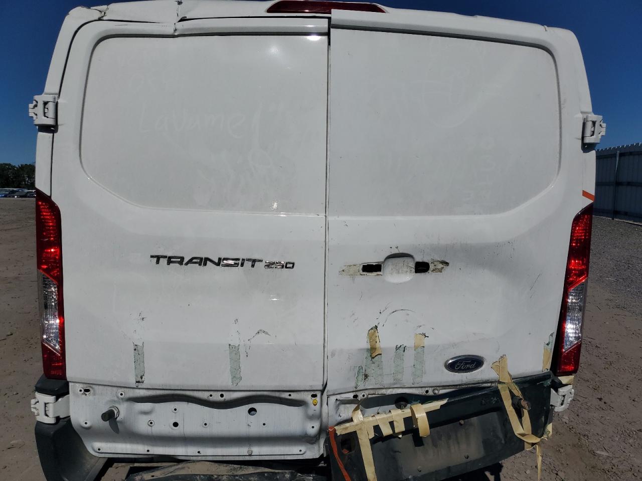 1FTYR2YM8KKA32116 2019 Ford Transit T-250