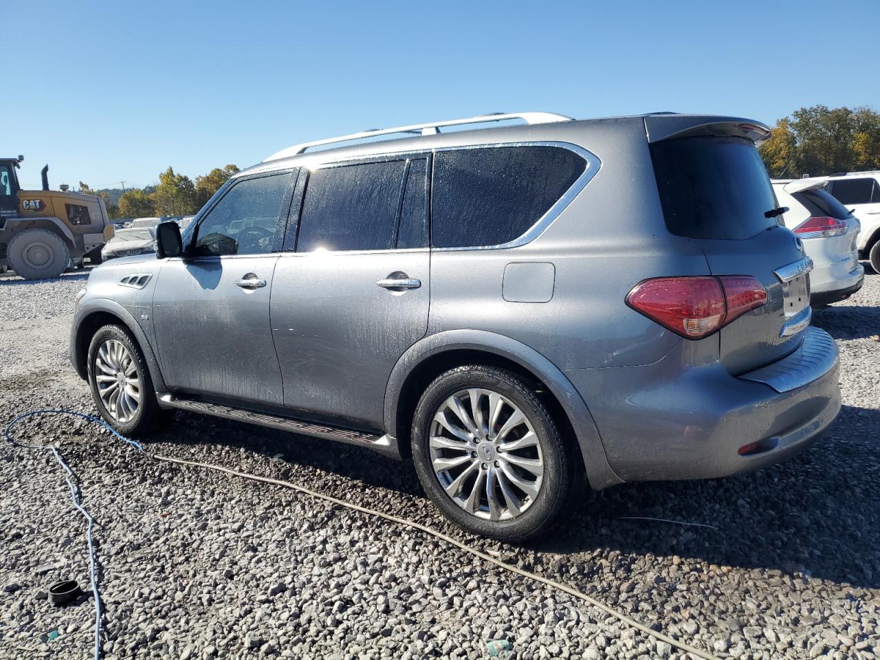 2016 Infiniti QX80 - Image 2