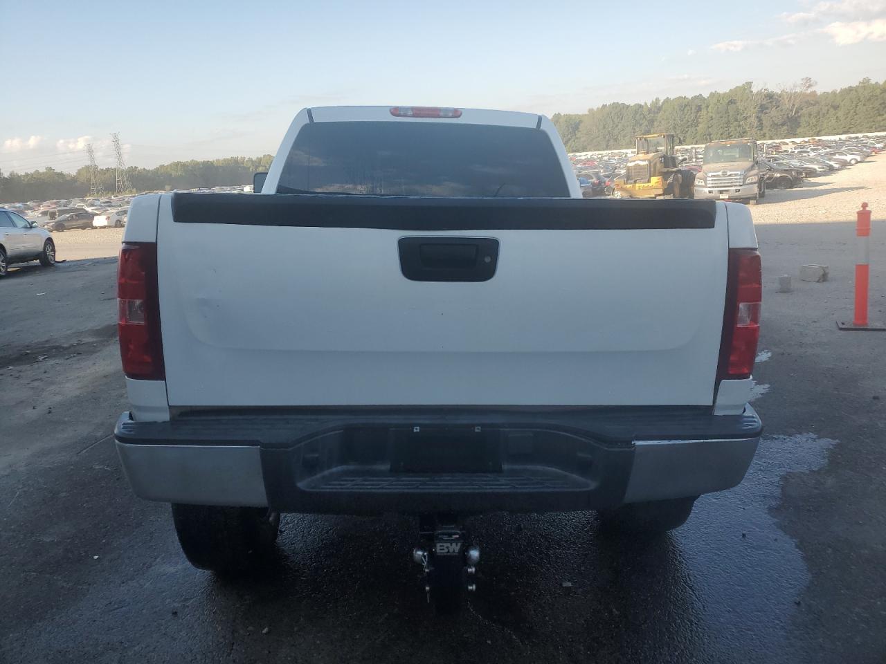 3GCPKSE38BG117718 2011 Chevrolet Silverado K1500 Lt