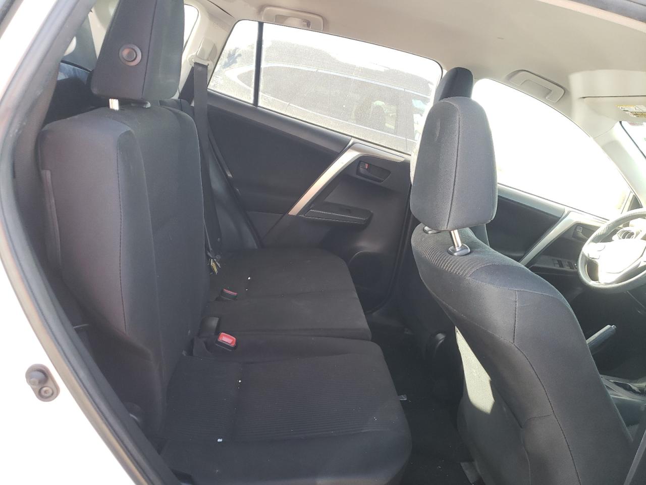 2014 Toyota RAV 4 - Image 11