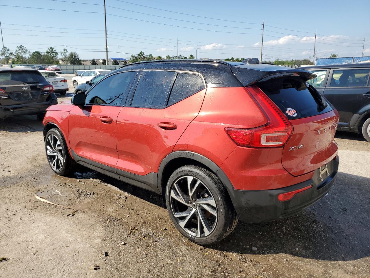 YV4162UM9N2790385 2022 Volvo Xc40 T5 R-Design