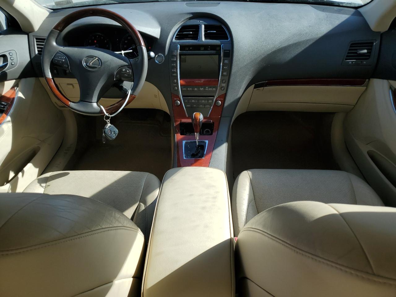 2011 Lexus ES - Image 8