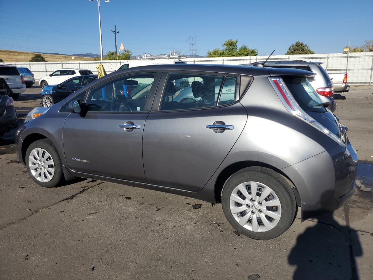 1N4AZ0CP7FC322988 2015 Nissan Leaf S