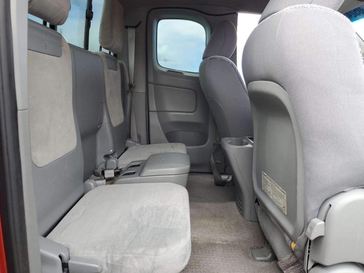 2009 Toyota Tacoma - Image 11