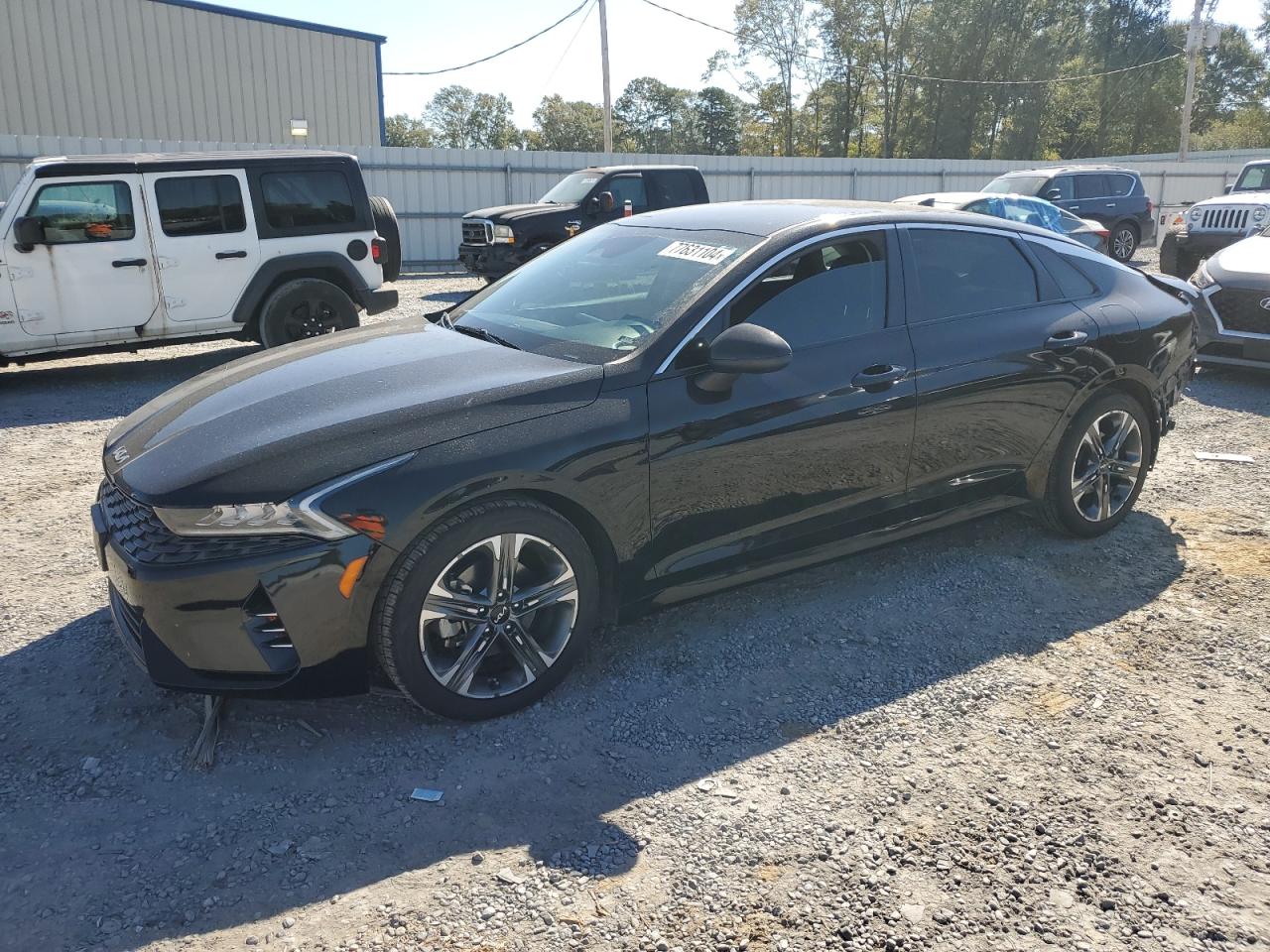 2022 Kia K5 - Image 1