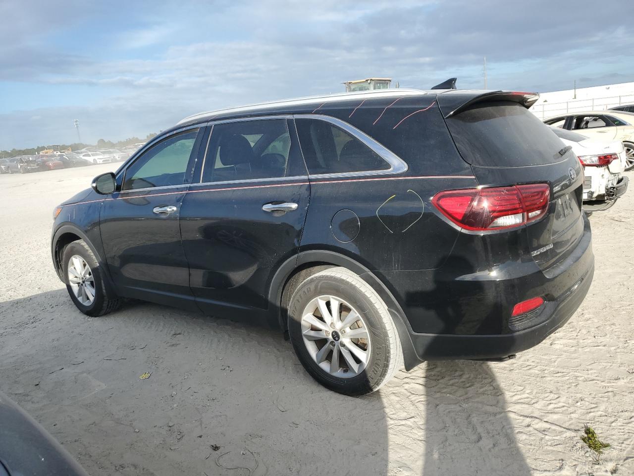 2019 Kia Sorento - Image 2
