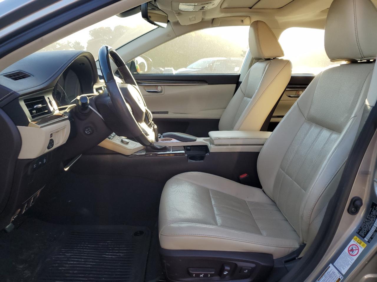 2018 Lexus ES - Image 7