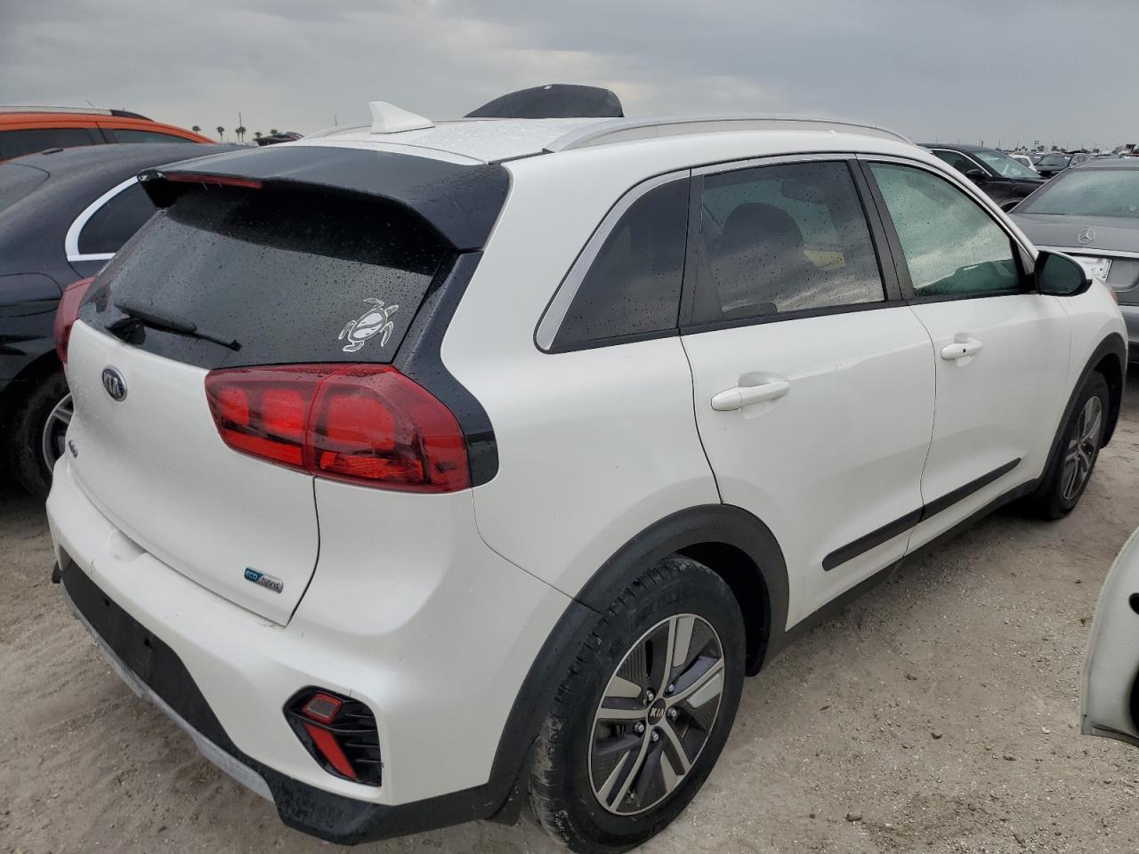 2020 Kia Niro - Image 3