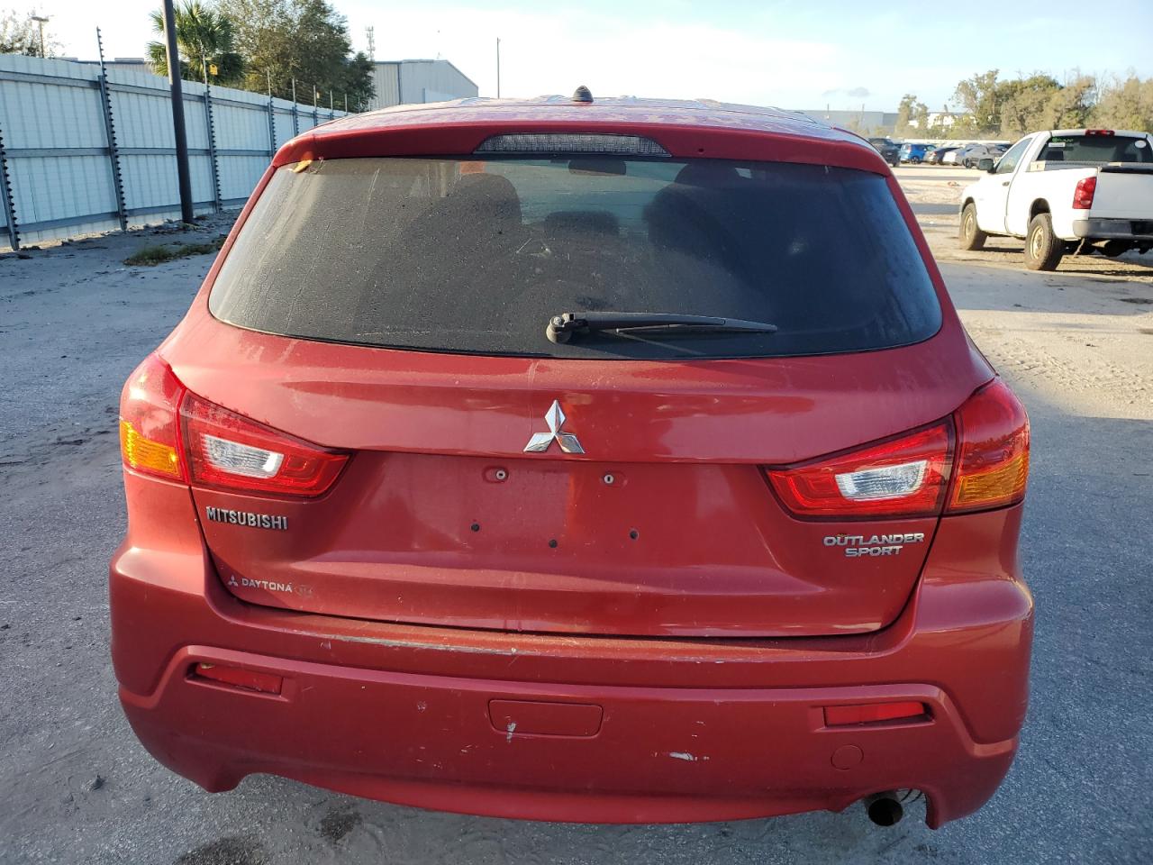 2011 Mitsubishi Outlander Sport Es VIN: JA4AP3AU2BZ010136 Lot: 76821184