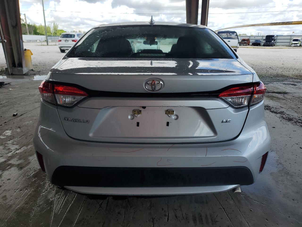 2020 Toyota Corolla Le VIN: 5YFEPRAEXLP121144 Lot: 73920384