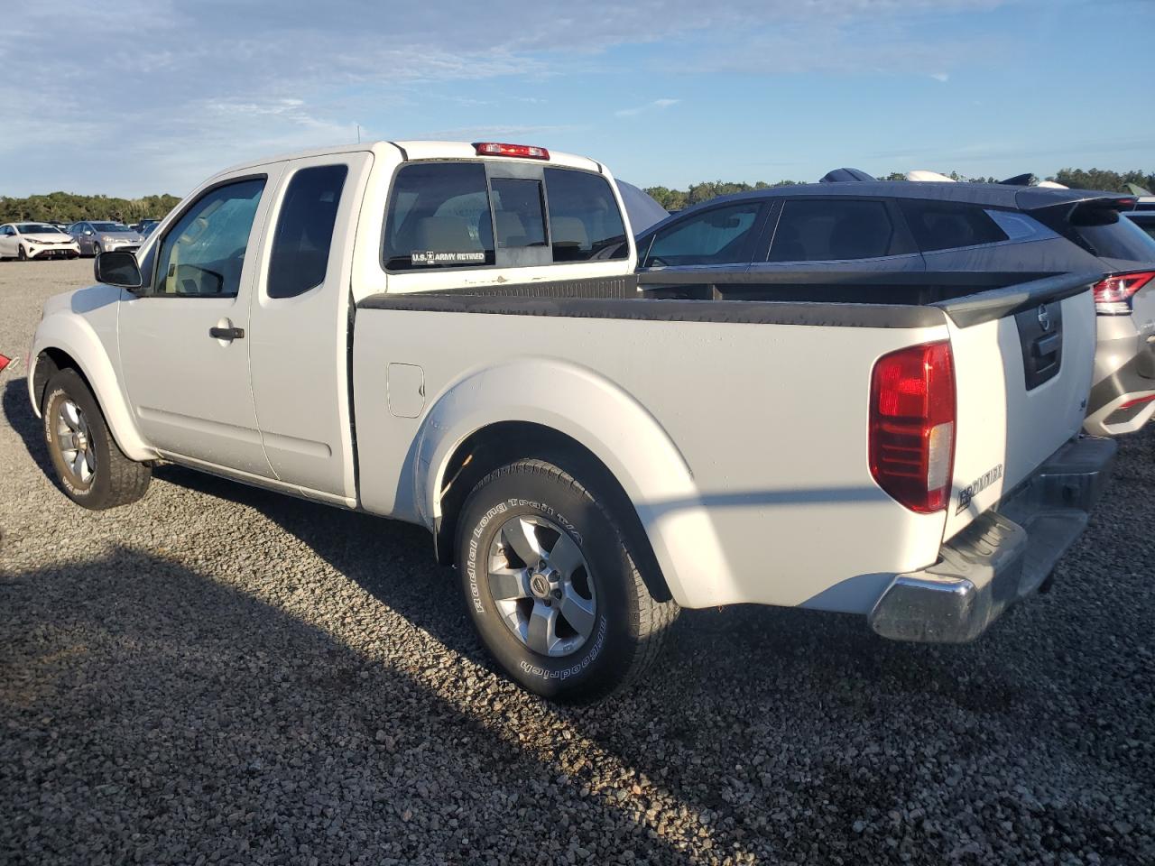 2013 Nissan Navara (Frontier) - Image 2