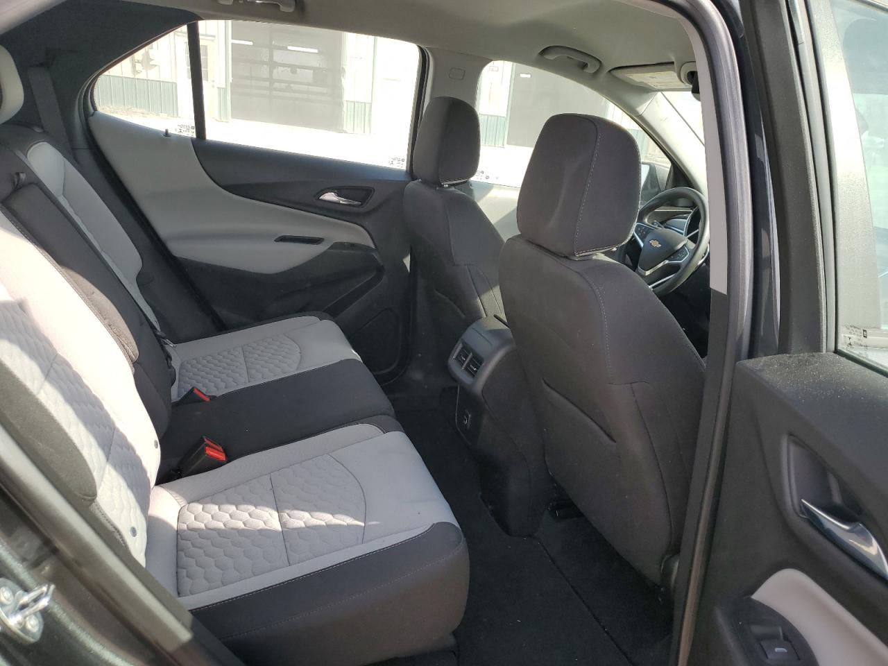 2020 Chevrolet Equinox - Image 10