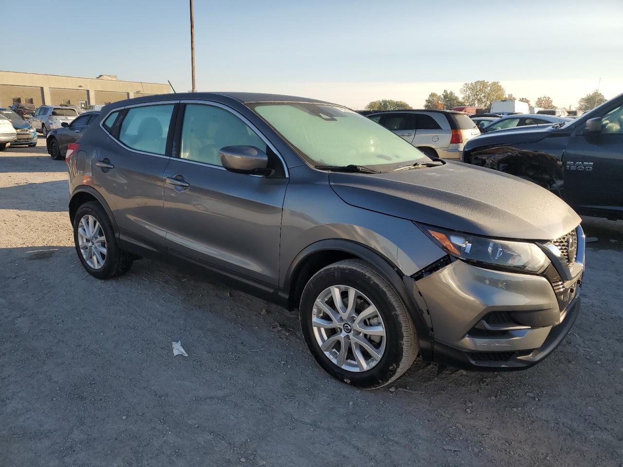 2021 Nissan Rogue - Image 4