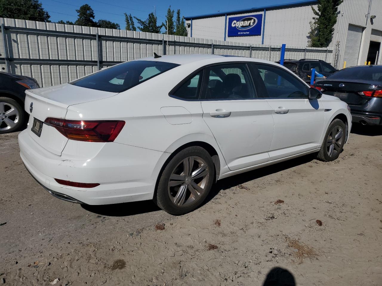 2019 Volkswagen Jetta - Image 3