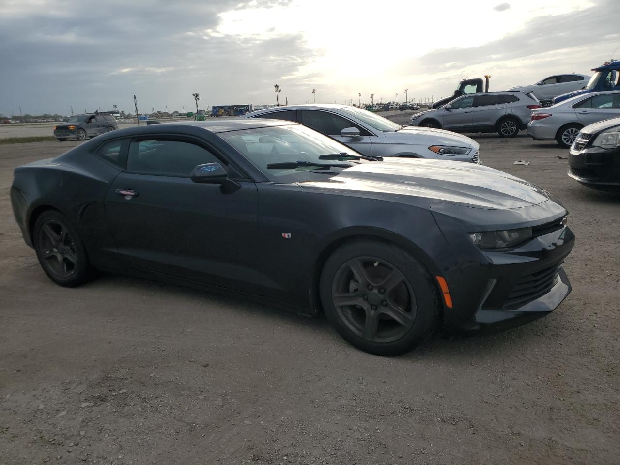 VIN 1G1FB1RX8G0164867 2016 CHEVROLET CAMARO no.4