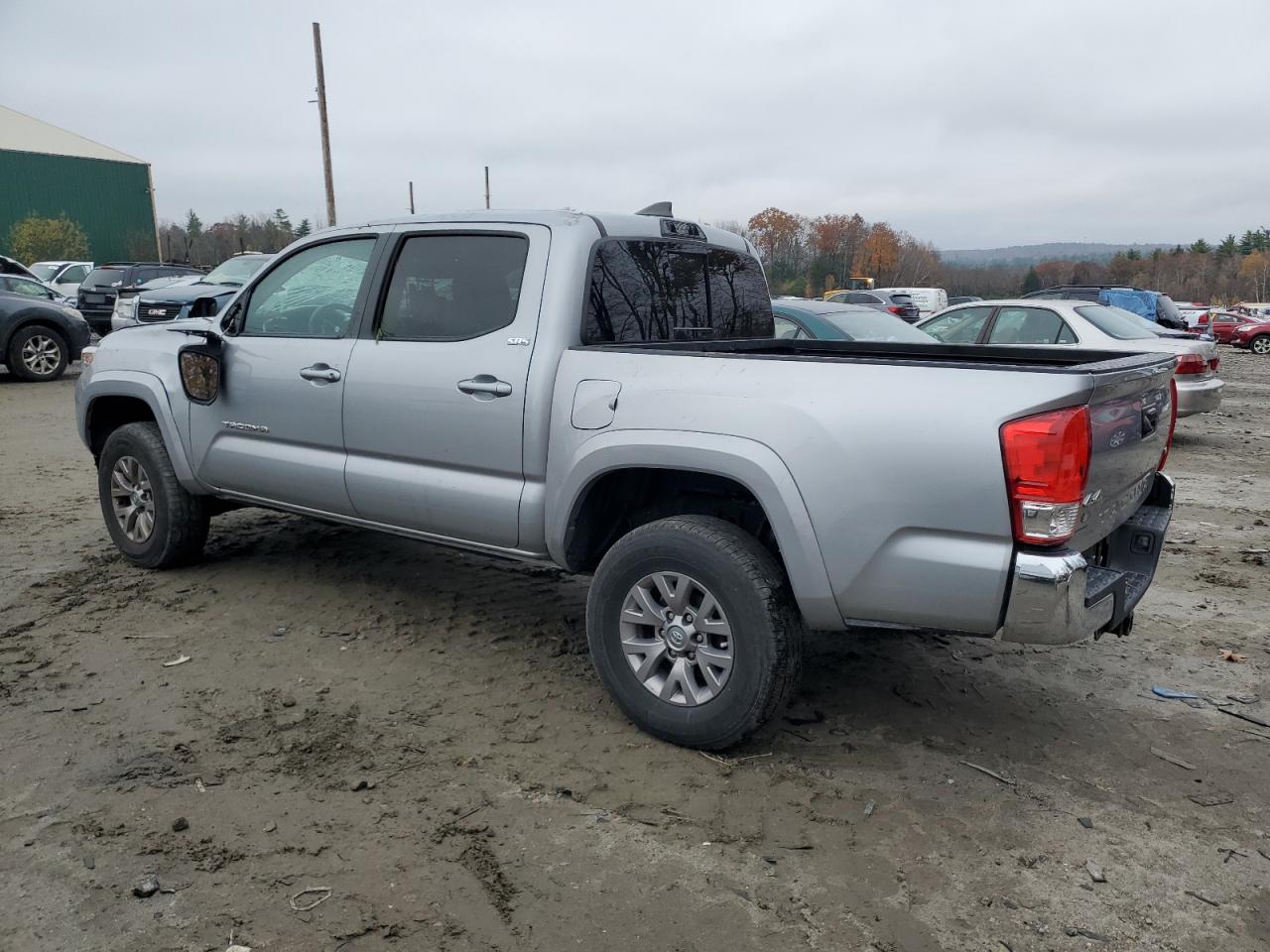 2018 Toyota Tacoma - Image 2