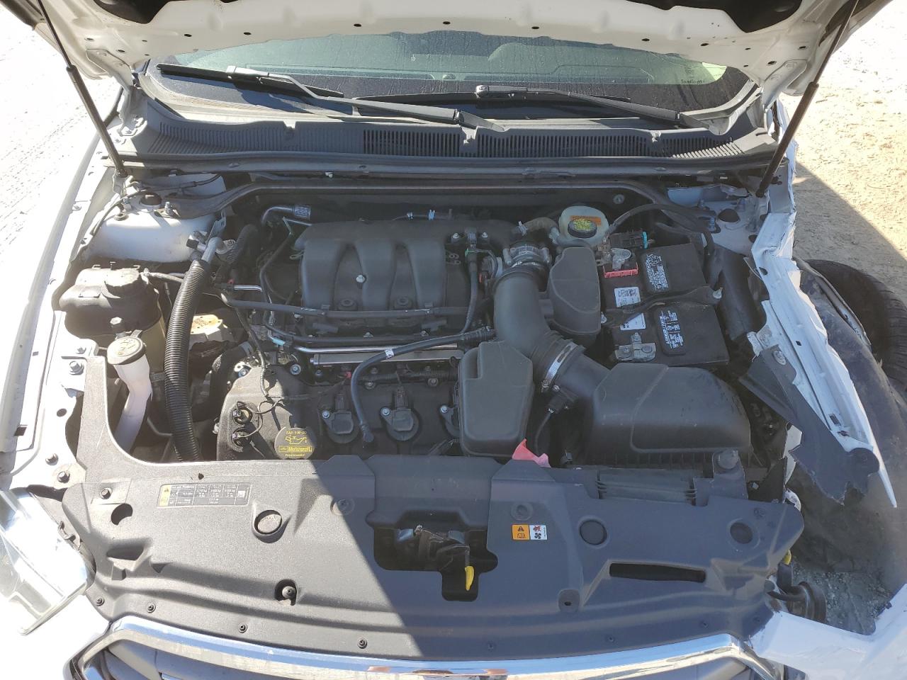 2013 Ford Taurus - Image 11