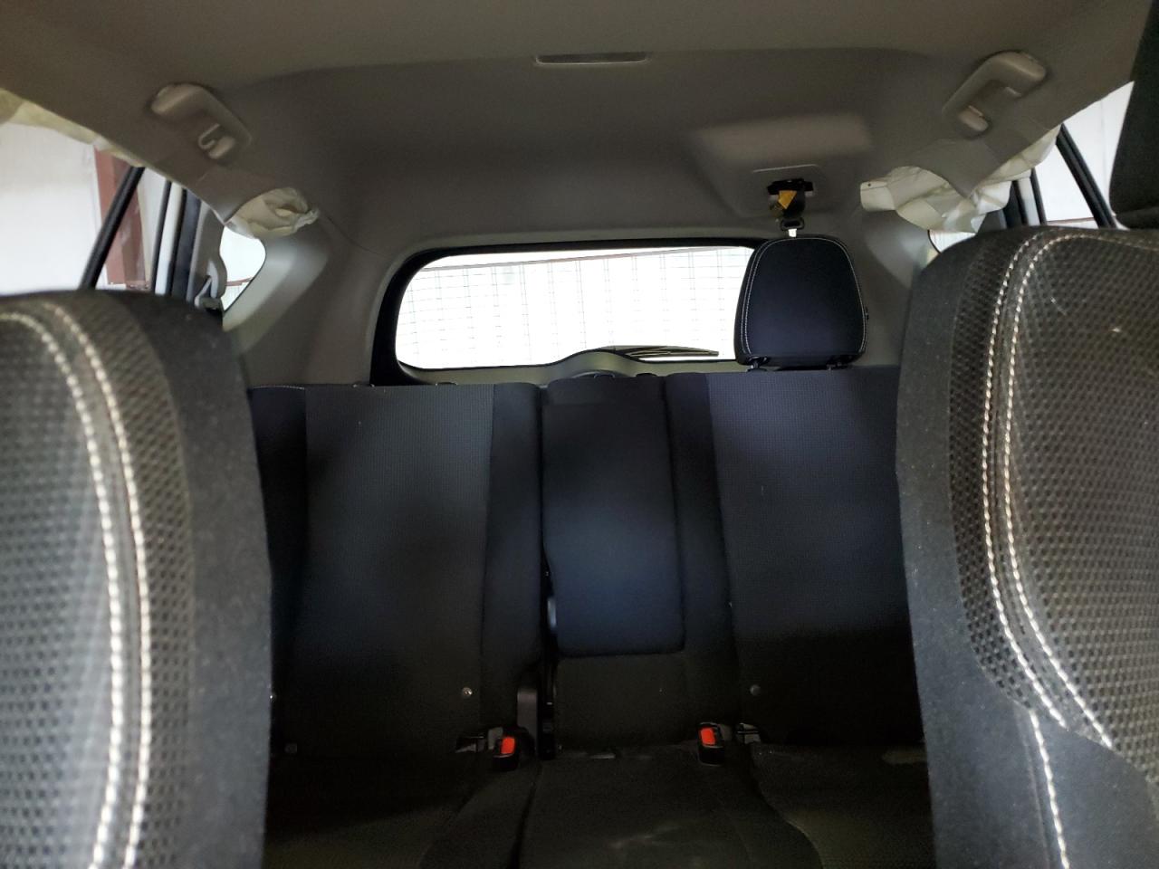2017 Toyota RAV 4 - Image 10