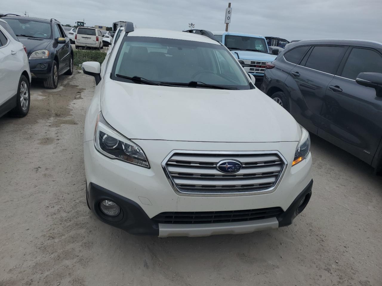 2015 Subaru Outback - Image 5