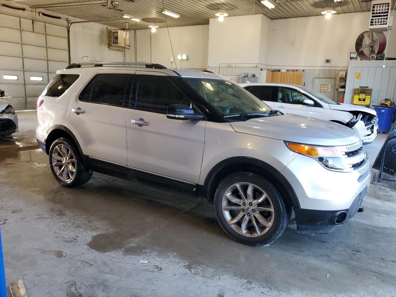 2015 Ford Explorer - Image 4